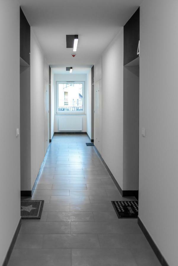 Global Z Bezplatnym Parkingiem Podziemnym Apartamento